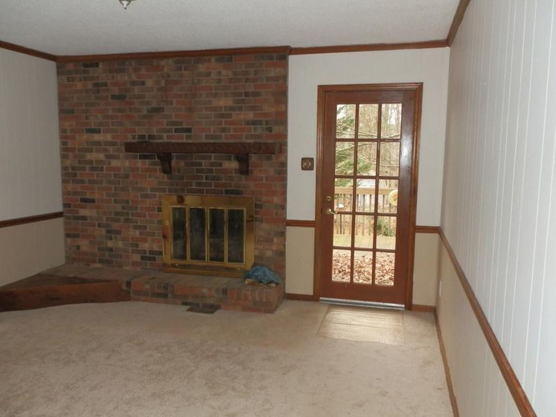 2608 Cambridge Rd, Burlington, NC 27215