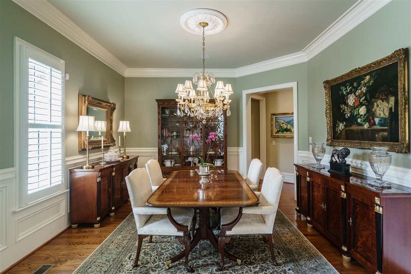 2608 Churchill Rd, Raleigh, NC 27608