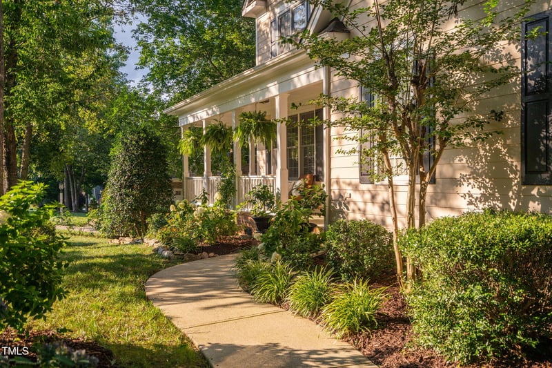 2608 Forestbluff Dr, Fuquay Varina, NC 27526