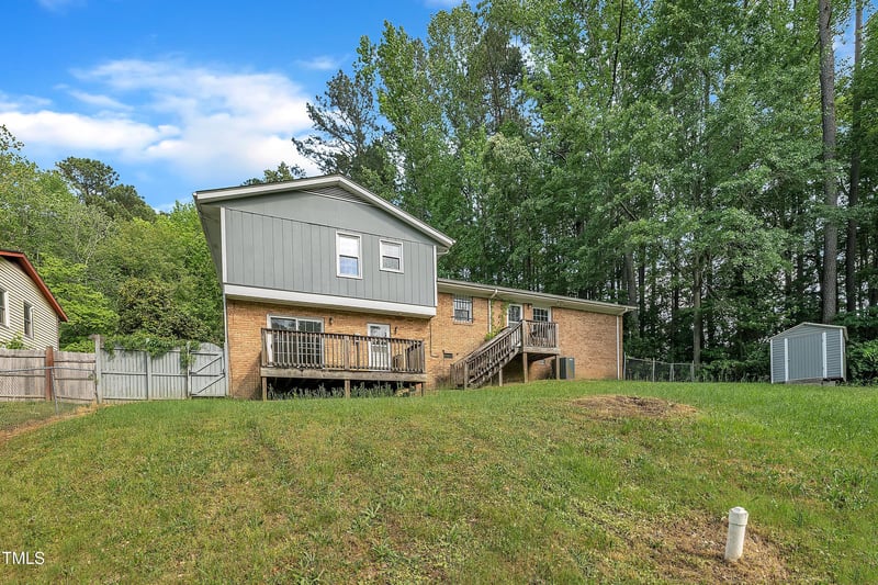 2608 Foxgate Dr, Raleigh, NC 27610