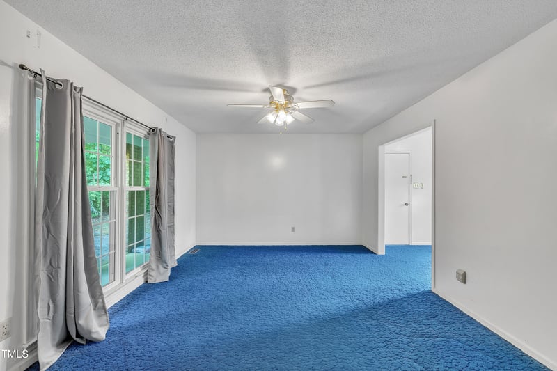 2608 Foxgate Dr, Raleigh, NC 27610