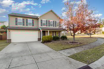 2609 Averon Dr, Fuquay Varina, NC 27526