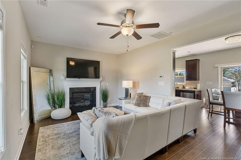 2609 Christy Ct, Fayetteville, NC 28304