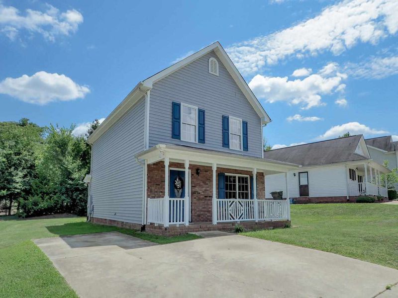 2609 Dandridge Dr, Raleigh, NC 27610