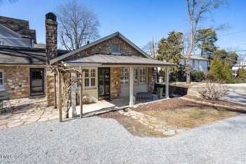 2609 Davis St, Raleigh, NC 27608