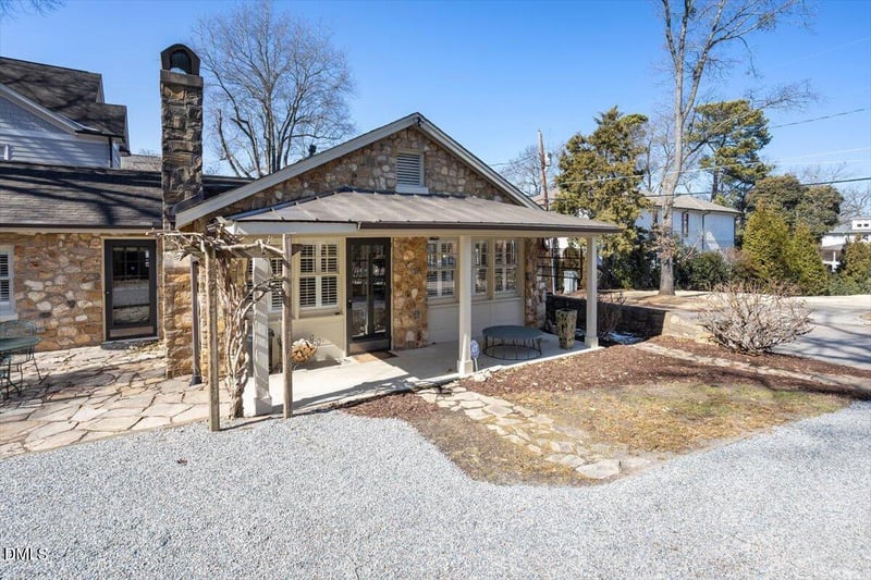 2609 Davis St, Raleigh, NC 27608