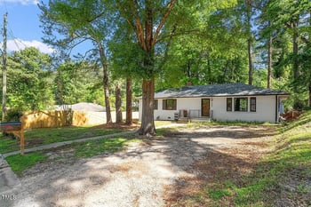 2609 Elmhurst Cir, Raleigh, NC 27610