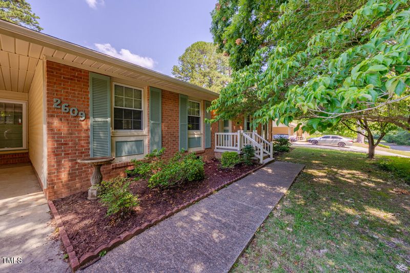 2609 Ferrand Dr, Durham, NC 27705