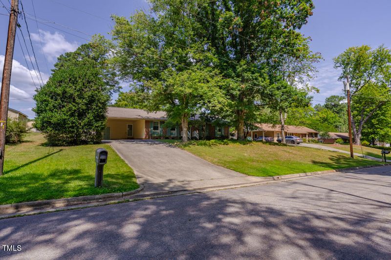 2609 Ferrand Dr, Durham, NC 27705