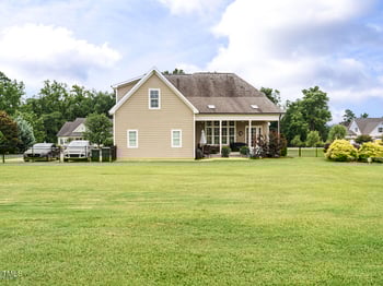 2609 Packhouse Rd, Zebulon, NC 27597