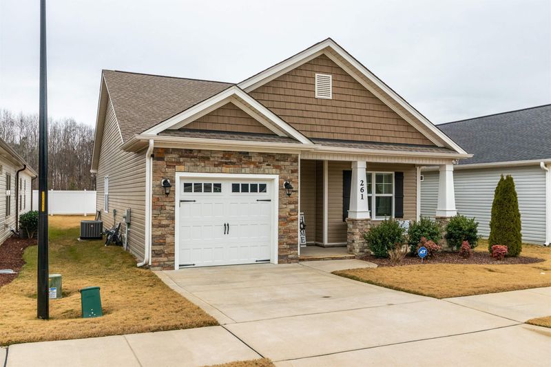 261 Bella Sq, Smithfield, NC 27577