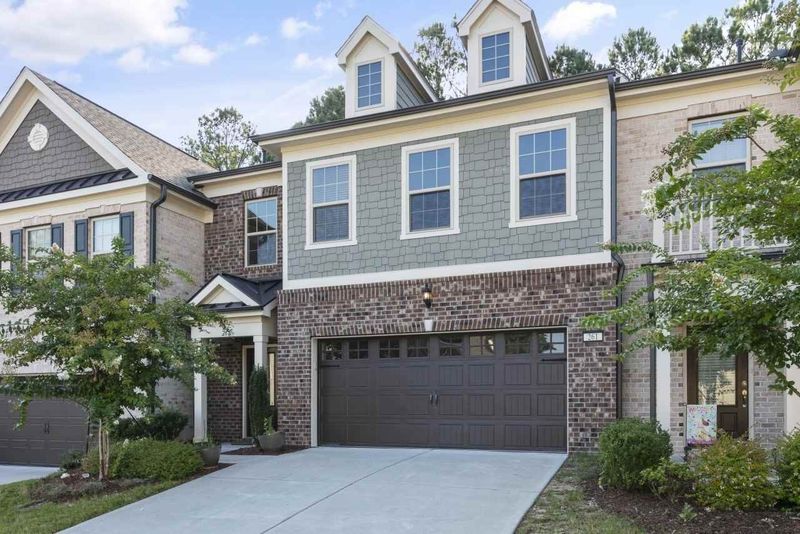 261 Daymire Glen Ln, Cary, NC 27519