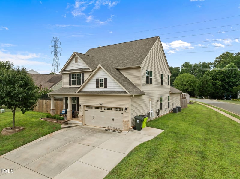 261 Fair Oaks Ct, Mebane, NC 27302
