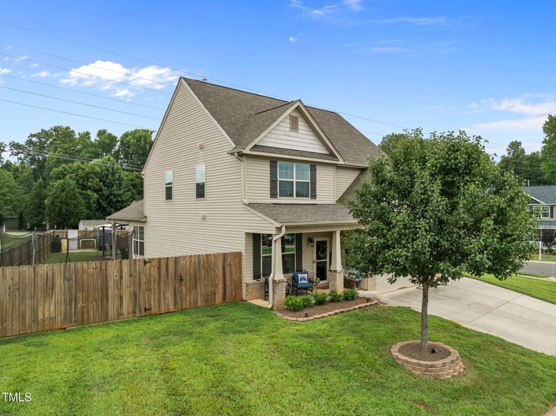 261 Fair Oaks Ct, Mebane, NC 27302