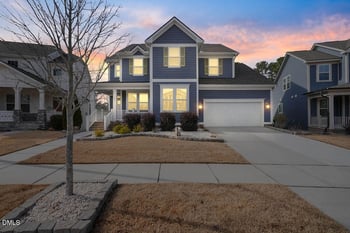 261 Scarlet Tanager Cir, Holly Springs, NC 27540