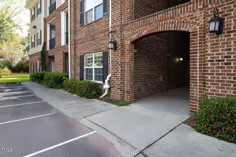 2610 Oldgate Dr #101, Raleigh, NC 27604