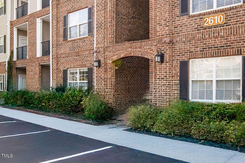 2610 Oldgate Dr #101, Raleigh, NC 27604