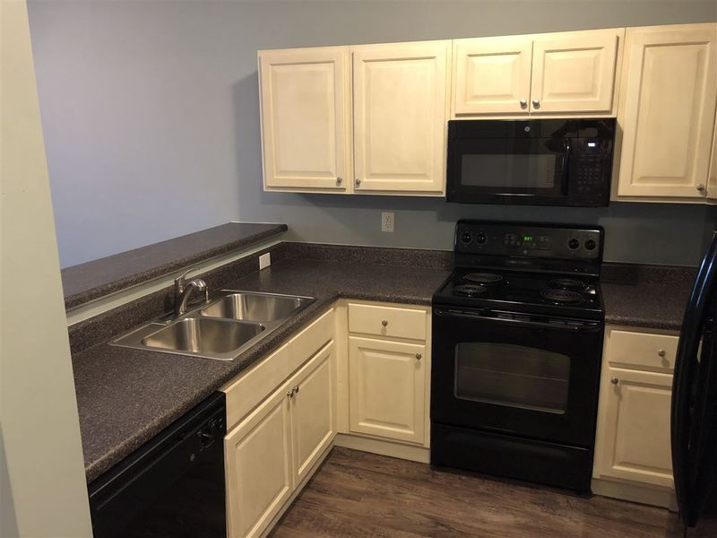 2610 Oldgate Dr #205, Raleigh, NC 27604
