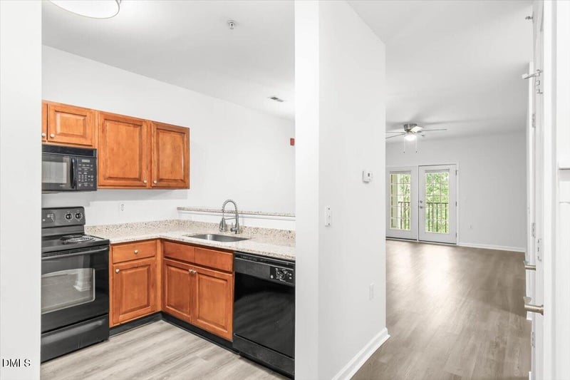 2610 Oldgate Dr #304, Raleigh, NC 27604