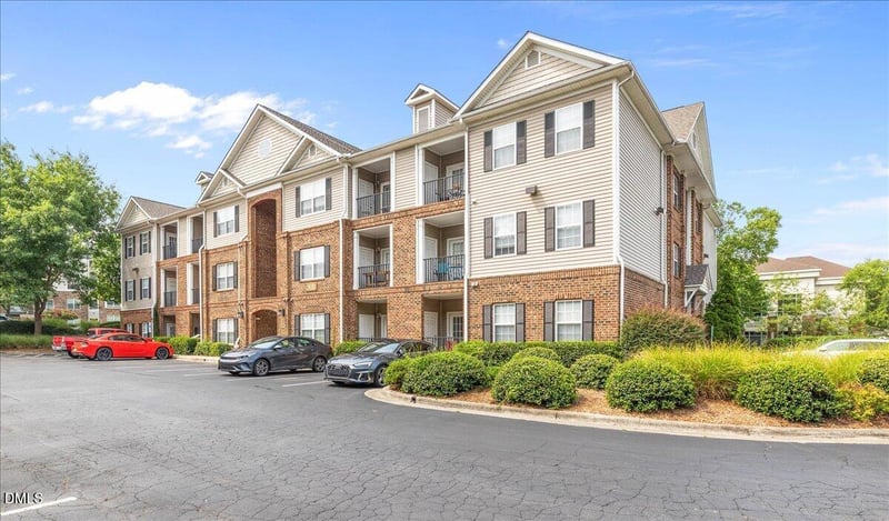 2610 Oldgate Dr #304, Raleigh, NC 27604