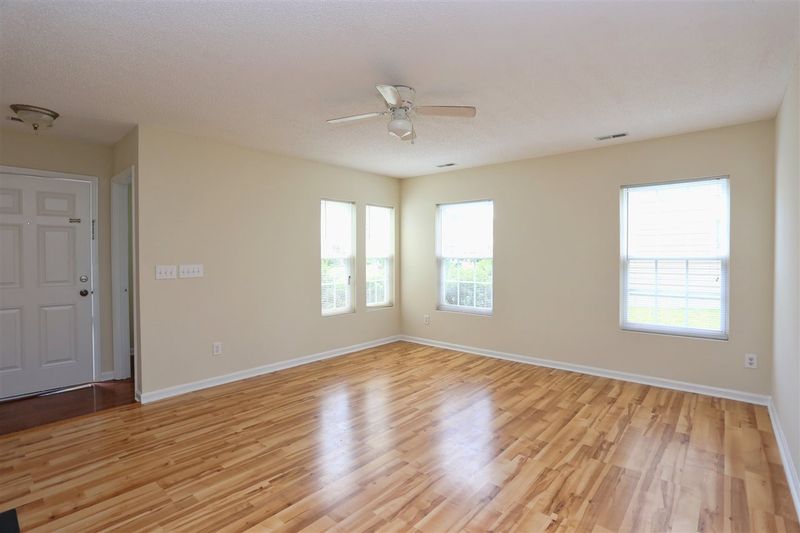 2610 Quarry Ridge Ln, Raleigh, NC 27610