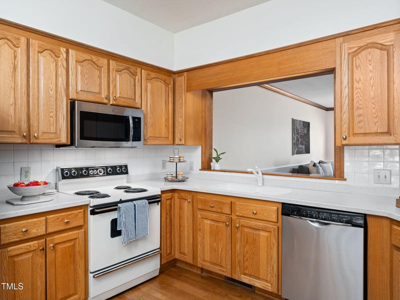 2610 Sawmill Rd, Raleigh, NC 27613