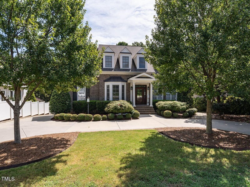 2610 St Marys St, Raleigh, NC 27609