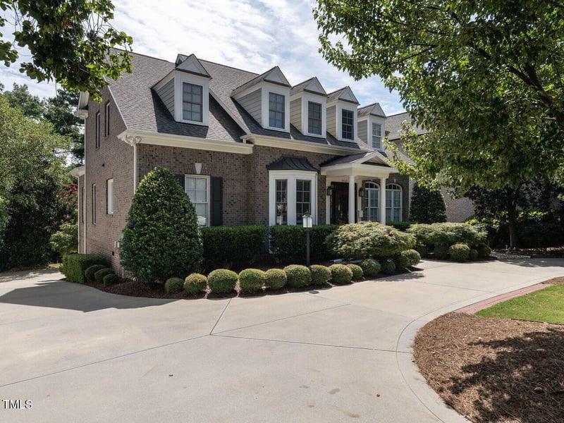 2610 St Marys St, Raleigh, NC 27609