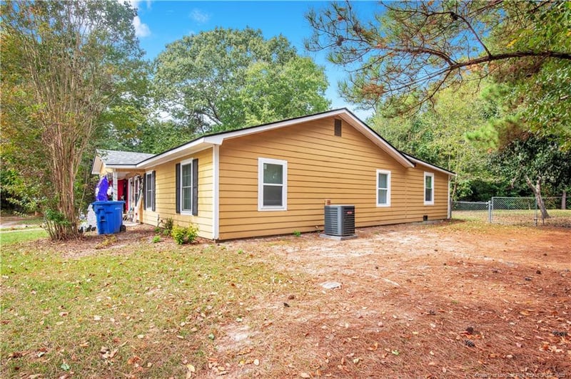 2611 - 2613 Graham Rd, Fayetteville, NC 28304