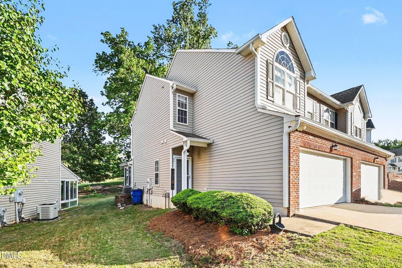 2611 Blackwolf Run Ln, Raleigh, NC 27604