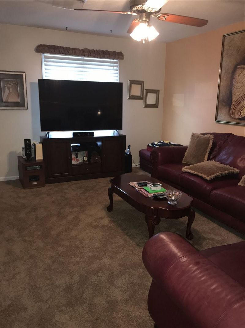 2611 Hitchcock Dr, Durham, NC 27705