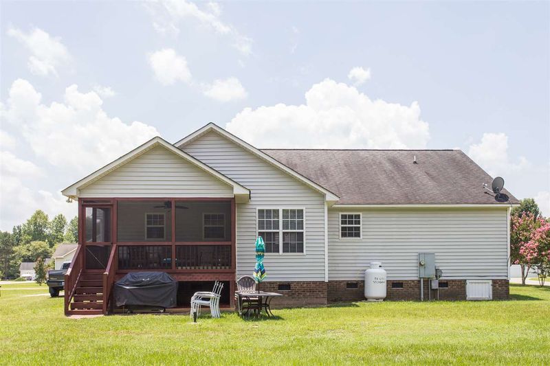 2611 Matthews Rd, Clayton, NC 27520
