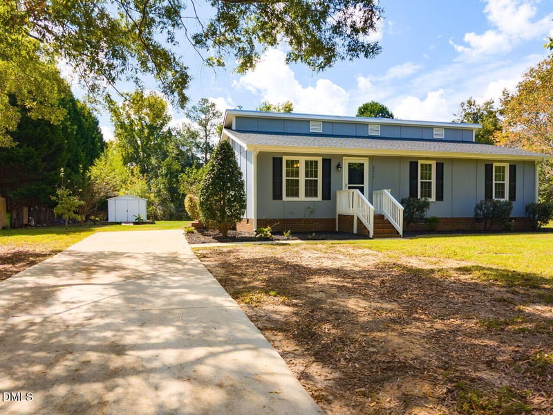 2612 Brad Ct, Apex, NC 27539