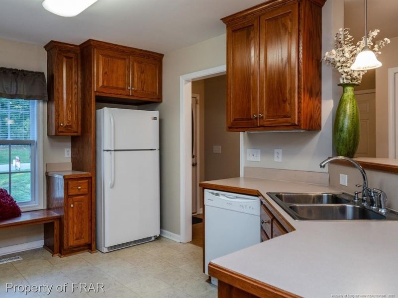 2612 Pebblebrook Dr, Sanford, NC 27330