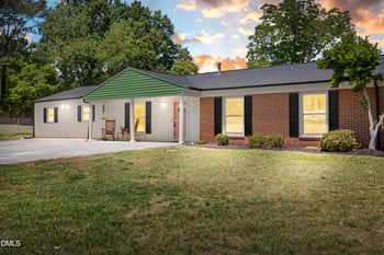 2612 Sapona Cir, Sanford, NC 27332