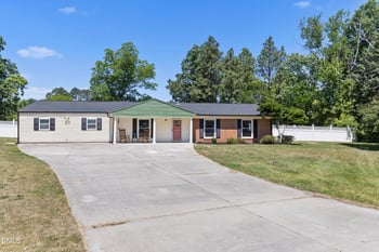 2612 Sapona Cir, Sanford, NC 27332
