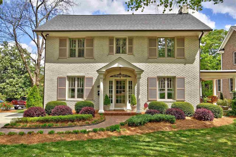 2612 St Marys St, Raleigh, NC 27609