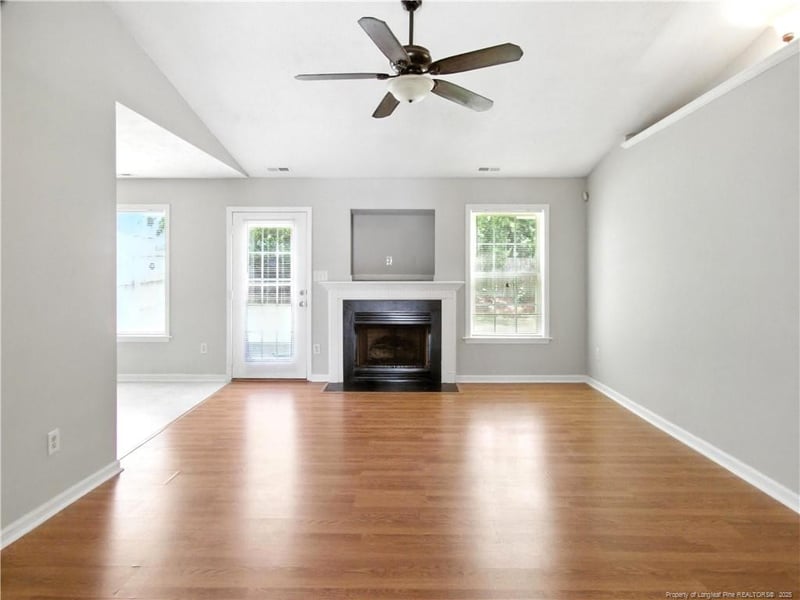 2613 Cameron Woods Ln, Fayetteville, NC 28306