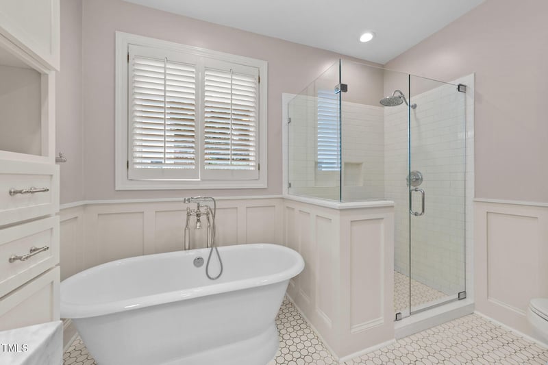 2613 Hawtree Dr, Raleigh, NC 27613