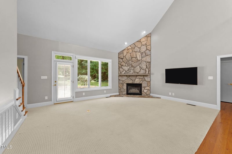 2613 Hawtree Dr, Raleigh, NC 27613
