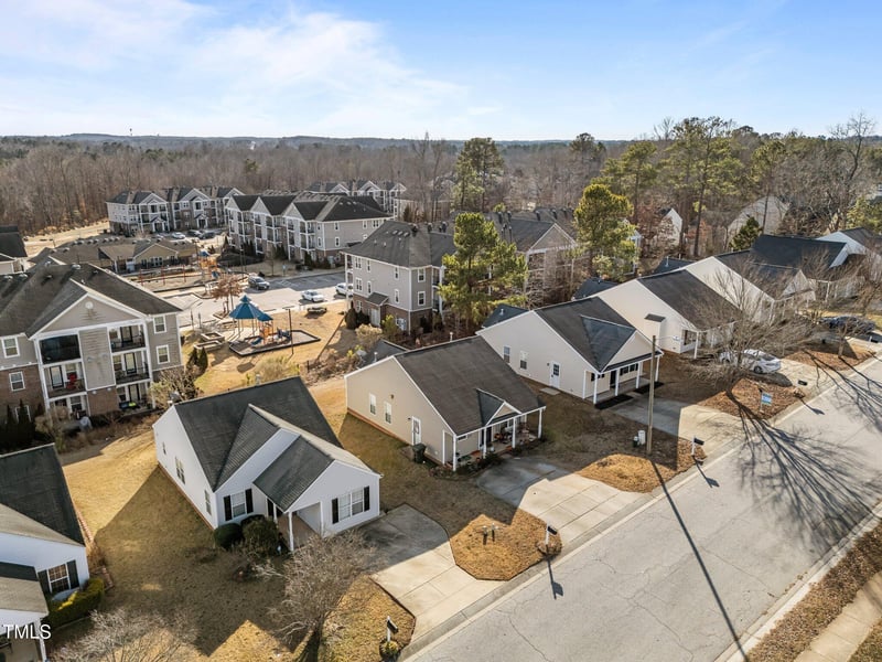 2613 Lilymount Dr, Raleigh, NC 27610