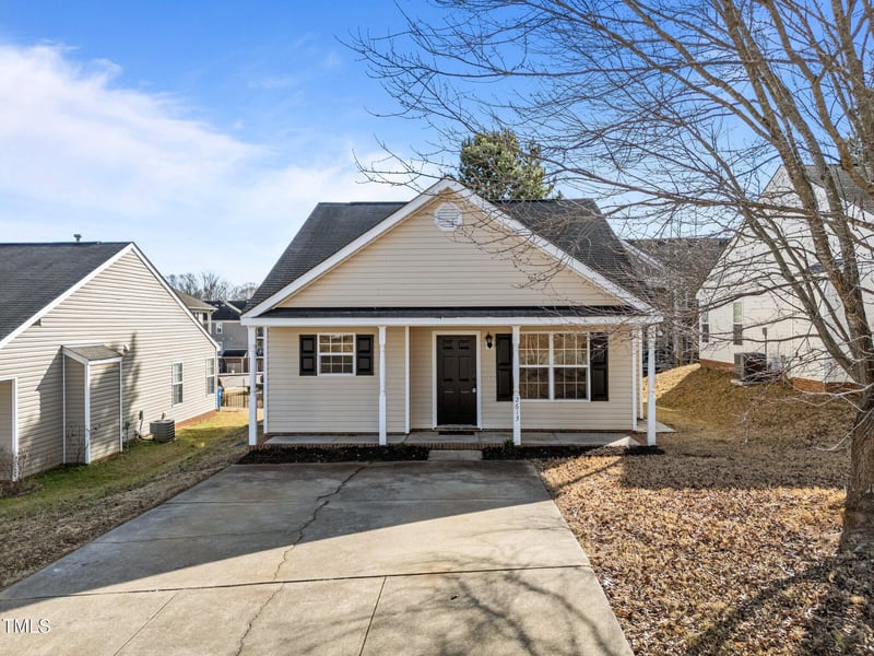 2613 Lilymount Dr, Raleigh, NC 27610