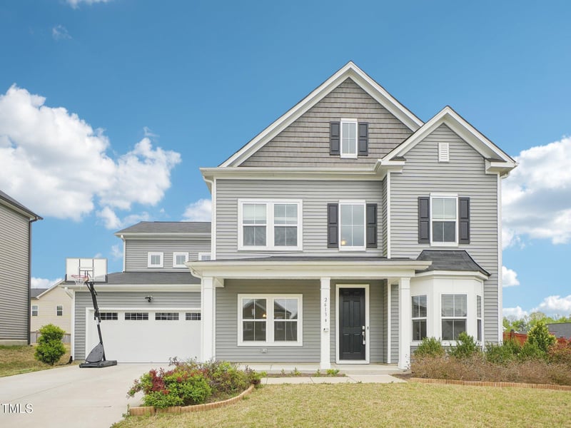 2613 Red Spruce Dr, Raleigh, NC 27616