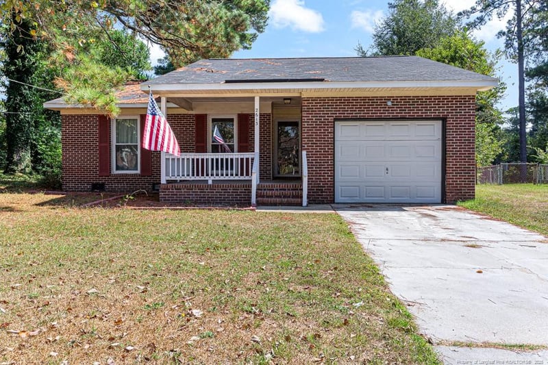 2613 Sedgefield Dr, Fayetteville, NC 28306