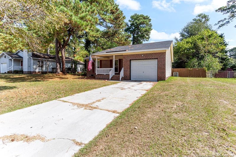 2613 Sedgefield Dr, Fayetteville, NC 28306
