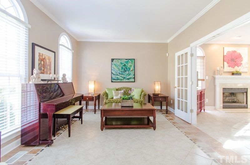 2613 Sunnystone Way, Raleigh, NC 27613