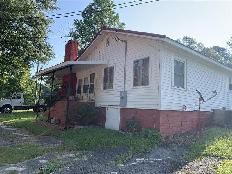 2614 Broadway Rd, Sanford, NC 27332