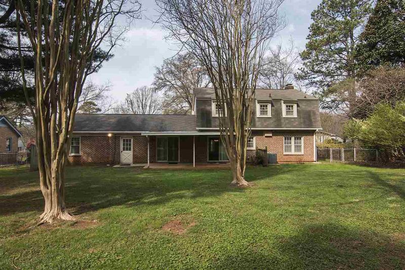 2614 Glen Burnie Dr, Raleigh, NC 27607