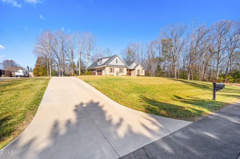 2614 Mableton Dr, Burlington, NC 27217