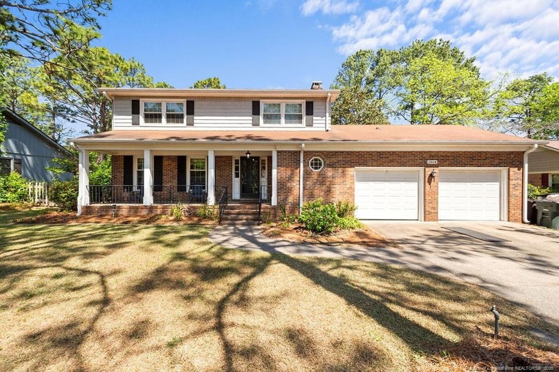 2614 Torcross Dr, Fayetteville, NC 28304